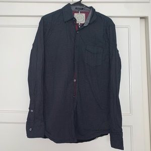 Small polka dot long sleeve button up